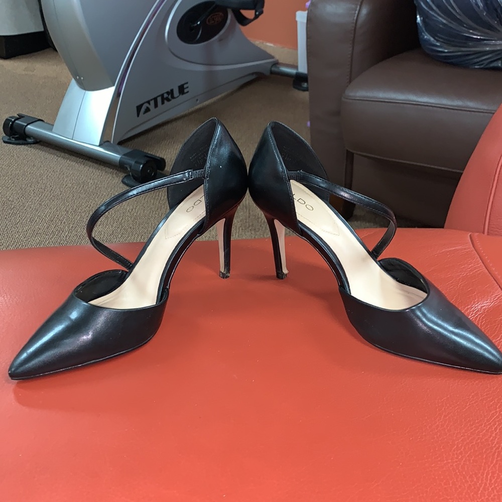 ALDO black leather heels - Picture 2 of 2